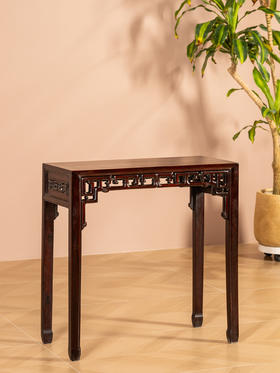 清代  红木独板透雕拐子纹小条桌