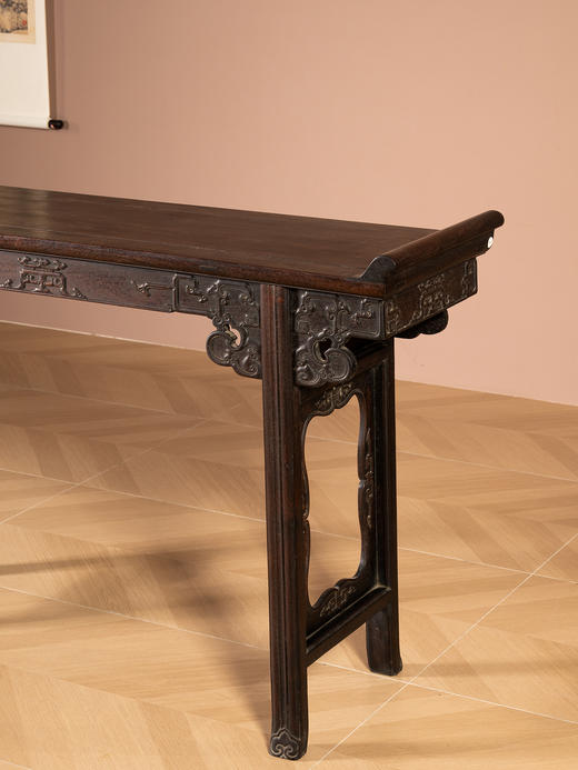 清代  红木独板夹头榫寿纹翘头案 商品图1