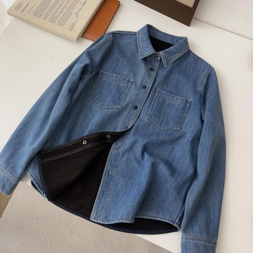 丁摩 【主推款】经典两色加绒牛仔衬衫女冬韩版宽松单排扣翻领保暖内搭5ZF-12225 商品图3