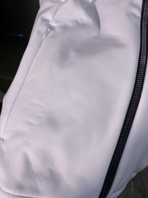 全新T IT春秋外套M码秒杀只要249元 商品图1