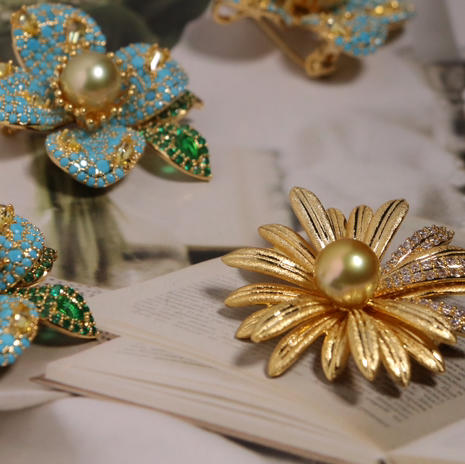南洋金珠胸针 雏菊和四叶花 搭配毛衣也超好看 商品图0