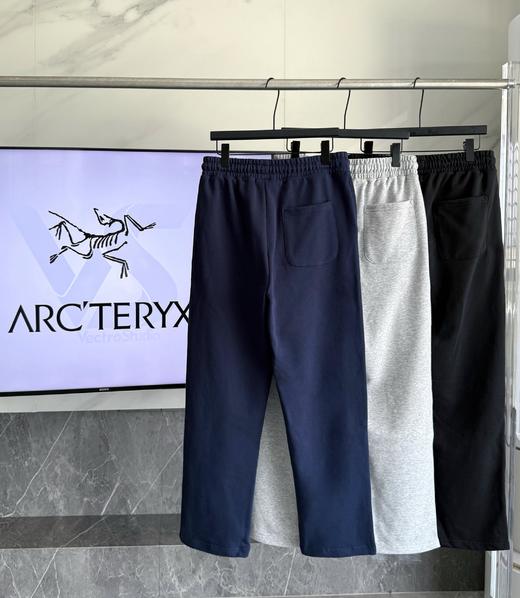 刺绣款 男女同款 高品质区别市场通货。始祖鸟小鸟家鸟骨头25SS男女款秋冬季长裤休闲裤 敞口运动裤 商品图5