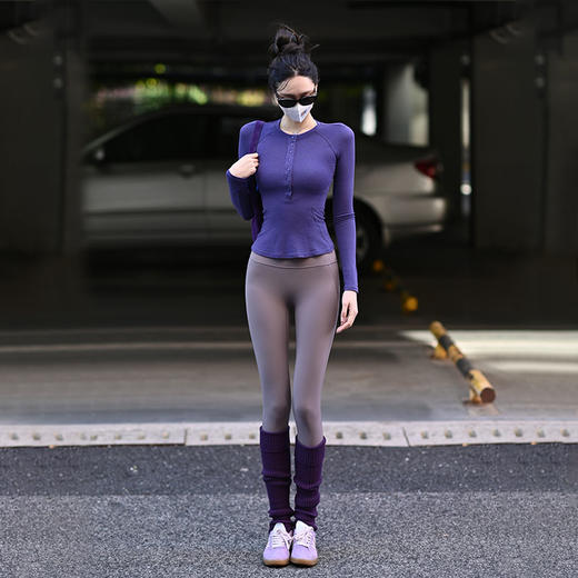 Beemen秋冬休闲瑜伽长袖女 纽扣圆领吸湿排汗 天奴丽丝羊毛立体拼接显瘦上衣 商品图4