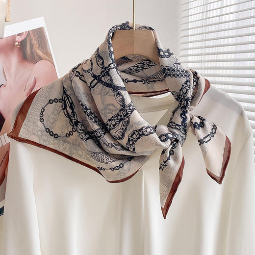 丁摩 黑色棉麻系脖丝巾70小方巾女薄款围巾领巾高级感包头巾5ZF-G1062 商品图3