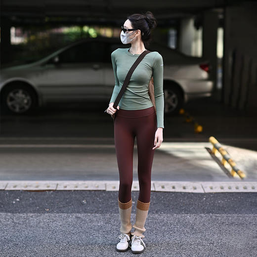 Beemen无痕裸感紧身瑜伽裤 免穿内裤瑜伽裤 蜜桃提臀后口袋紧身健身裤 商品图5