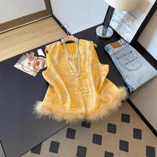 丁摩 新中式驼鸟毛国风提花马甲外套秋季新款时尚绝美开衫上衣5ZF-3336 商品图1