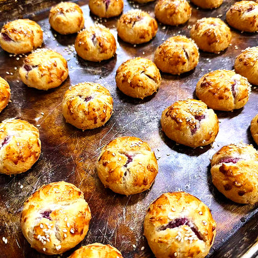 尝鲜福利『云南鲜花饼』现烤现发，层层起酥，花香浓郁，甜而不齁，不干噎不油腻，不添加香精色素 商品图7