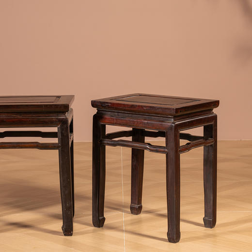 清代  红木罗锅枨马蹄腿方凳（一堂四只） 商品图2