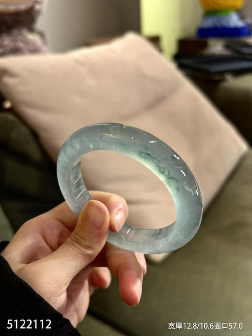 飘花手镯【5122112】圈口57.0~具体价格微信咨询 商品图0