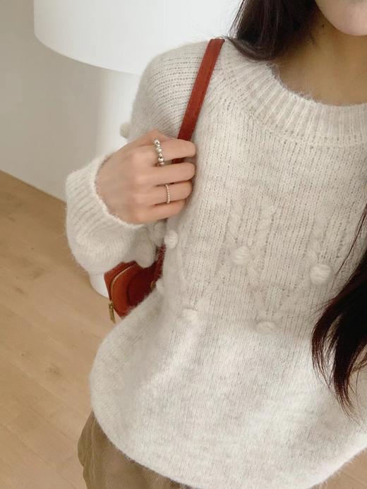 D122122秋冬新款设计感软糯毛球圆领毛衣菱形麻花甜美套头针织衫女 商品图2