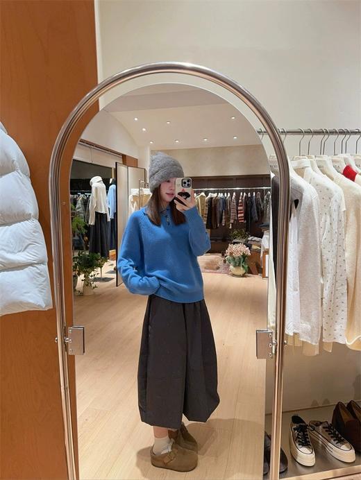 二店y 【JS3699167 】显白蓝+设计感前后两穿~ cos风冬季牛角扣翻领小众羊毛毛衣 商品图6