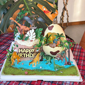 恐龙主题奶油蛋糕