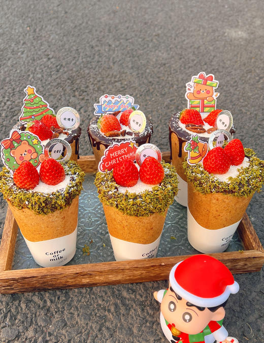 草莓蛋糕燕麦甜筒杯（造型随机） 商品图0