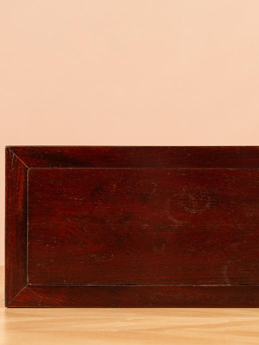 清代  红木独板透雕拐子纹小条桌 商品图2