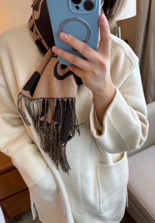 D122113赵露思同款上身减龄又显瘦小熊羊绒牛角扣大衣 商品图4