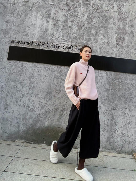 【自由自在】噢蜜ooomeooo松紧腰毛呢九分宽腿时髦裤 商品图3