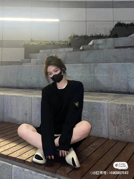 D122158徽章内搭加绒加厚银狐绒圆领卫衣情侣款 商品图8