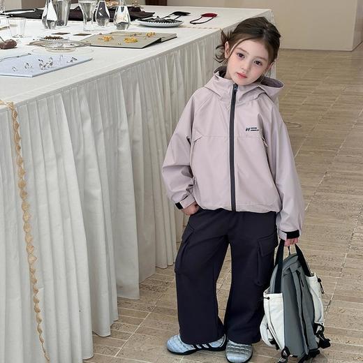 艾摩贝贝儿童休闲韩版耐磨宽松户外防风撞色连帽冲锋衣外套【四级强防水】 商品图4