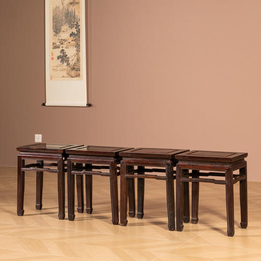 清代  红木罗锅枨马蹄腿方凳（一堂四只） 商品图4