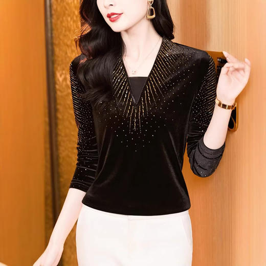 KQL E37M2980洋气百搭V领丝绒长袖烫钻打底衫小衫修身显瘦T恤 商品图3