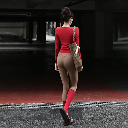 Beemen新款秋冬瑜伽服女 侧腰3D修身纹理更有型 长袖圆领健身衣 跑步普拉提训练舒适上衣 商品图4