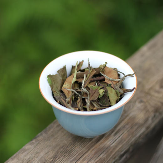 特惠！【秘境白茶-寿眉】西藏白茶/西藏林芝市墨脱县/来自秘境的白茶/一芽三叶/口感纯净/草木香/野花香/40g/盒 商品图0