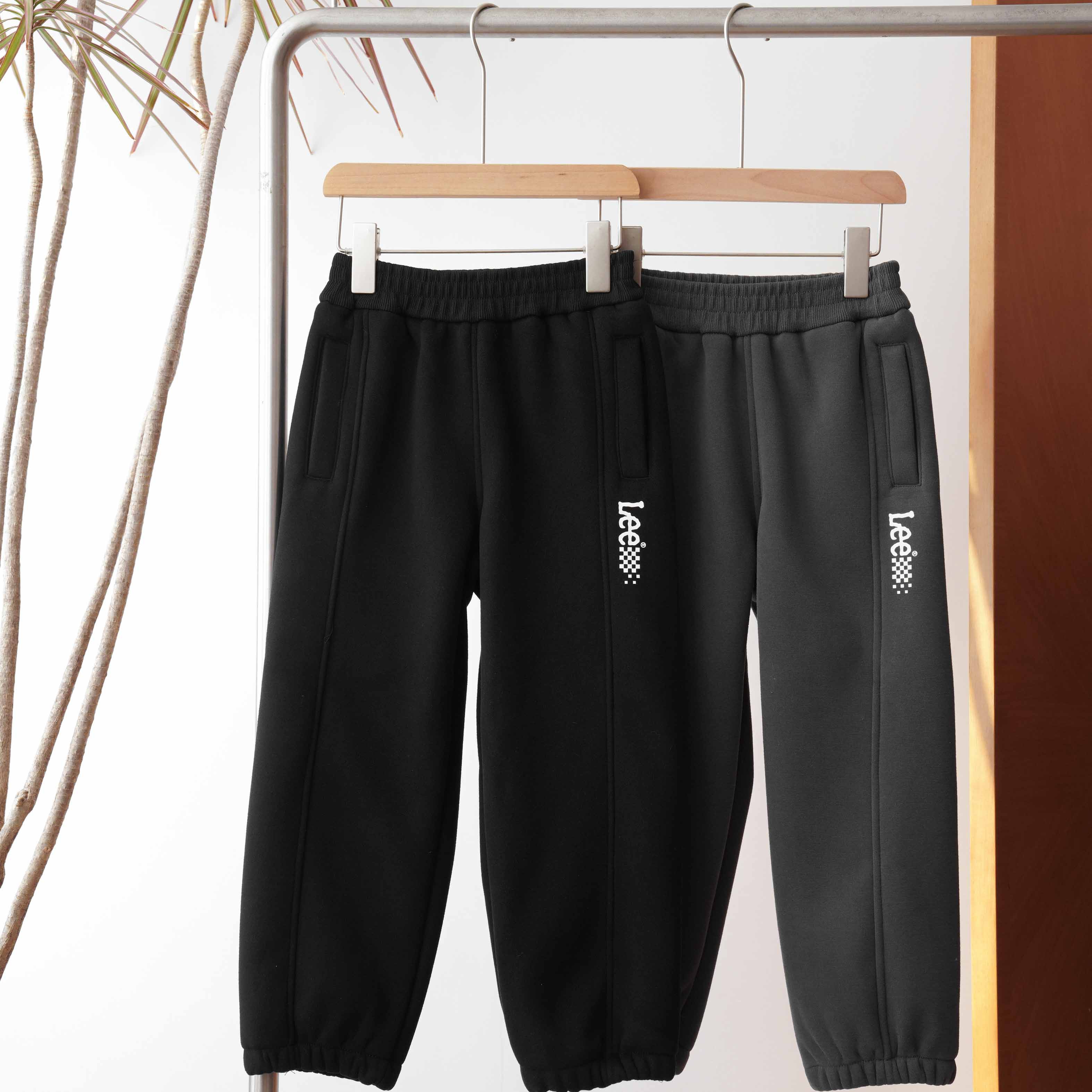 直发【2594】LE儿童加厚加绒卫裤 宽松直筒束脚 内里温暖细绒