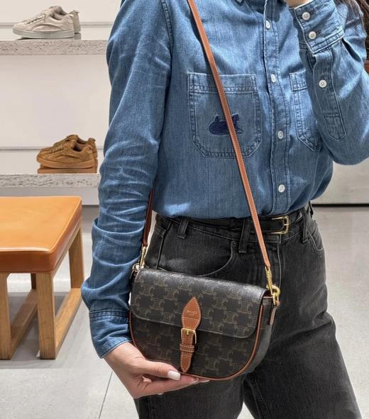 福利款   重磅渠道 Folco迷你马鞍包  腋下包   元皮五金   凯旋门马鞍包  老花斜挎包 商品图0