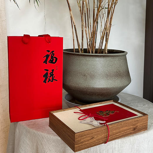 马年海南沉香片定制礼盒 商品图3