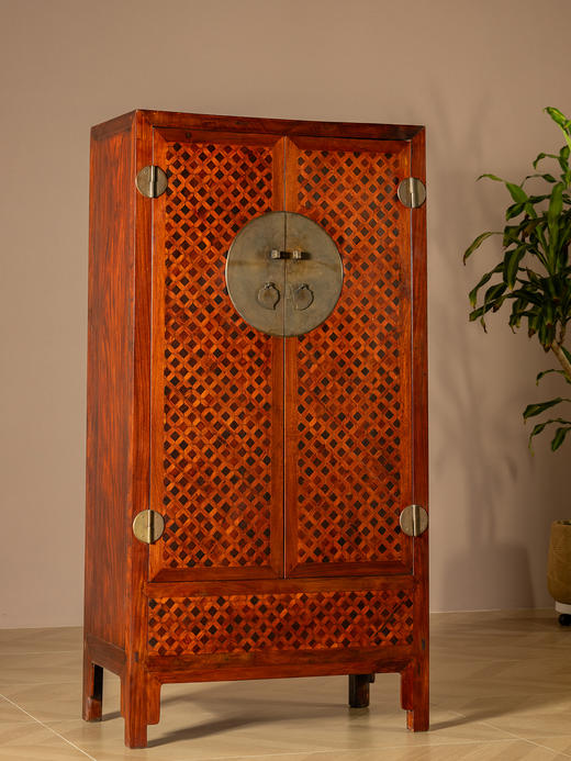 清	黄花梨百衲镶一封书式方角柜 商品图0