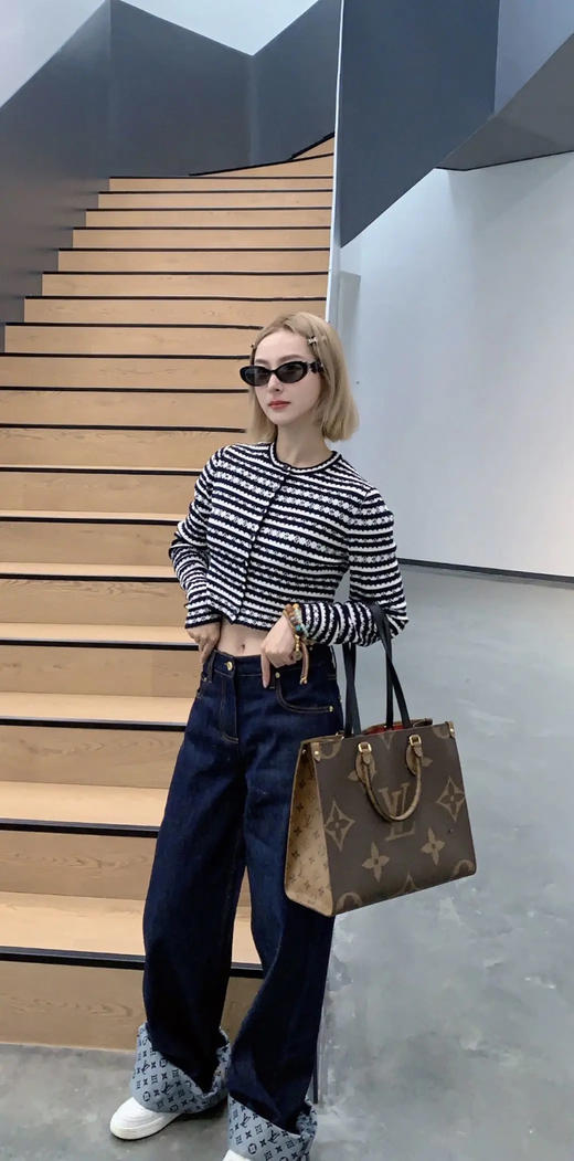 LV on the go 中号 老花拼色 单肩包😼 商品图3