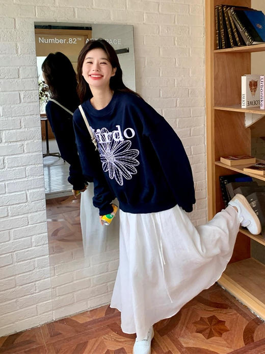 赵露思同款，韩代潮牌Mardi小雏菊加绒卫衣。 商品图4