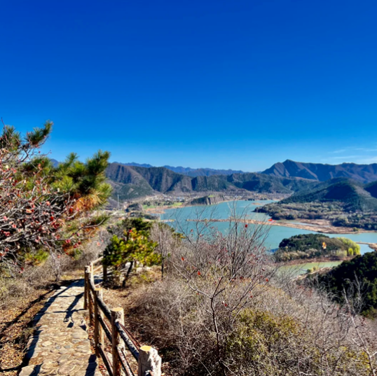 周末/元旦1天【金海湖步道】【晚起】小众绝美徒步栈道-湖光山色8公里<初级>