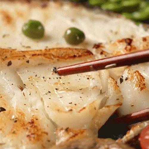 【鲜冻原切黑鳕鱼美国阿拉斯加进口】热卖中！！顺丰直发！1KG装 只取中段，真空锁鲜，细腻鲜嫩，奶香十足 商品图1