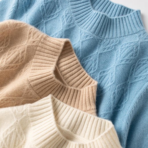 S·Y·C【BABY小山羊绒系列之缠绵】半高领重工绞花加厚毛衣女 商品图4