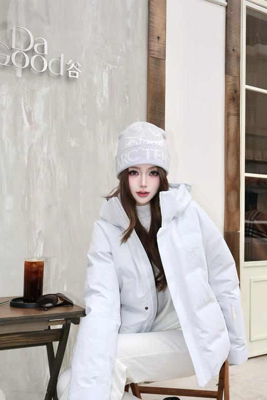 zm47-始祖鸟 女款买菜 羽绒服(MG) 商品图0