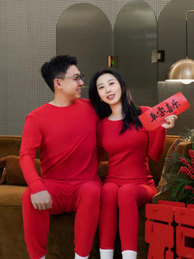 圣诞❗元旦❗新年🔥已经进入倒计时了❗❗❗红色保暖套装少不了🧨【德国🇩🇪MONZECI KOIMS 羊毛蚕丝大红套装】💰49.9元一套❗ ✅羊毛蚕丝套装，超级柔软亲肤