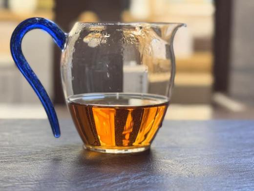 2025春 百年老枞小赤甘   枞味清爽  青苔味清凉  顶货小种   桐木关桃窠 100克起 商品图5