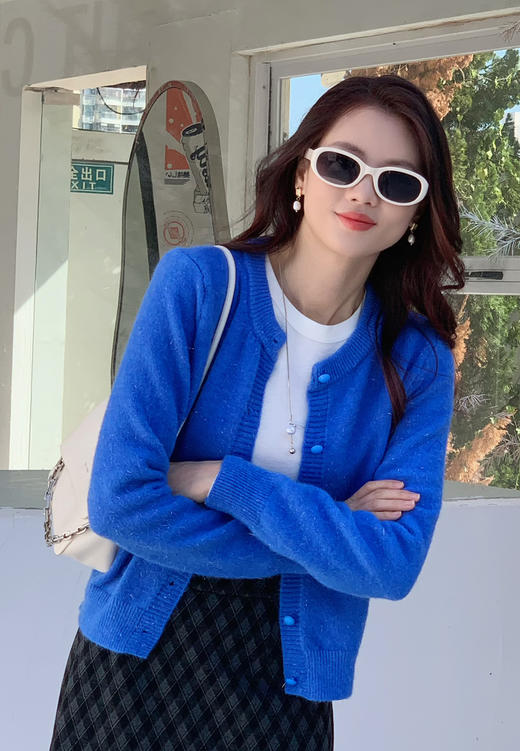 【百图lulu定制】【宝藏T】六色 百搭暖糯 细腻 高弹 不透肉 长袖T恤 商品图13