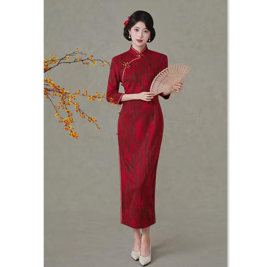 GX红色珠光棉长款中袖旗袍2025秋新款复古中国风婚宴旗袍 商品图2