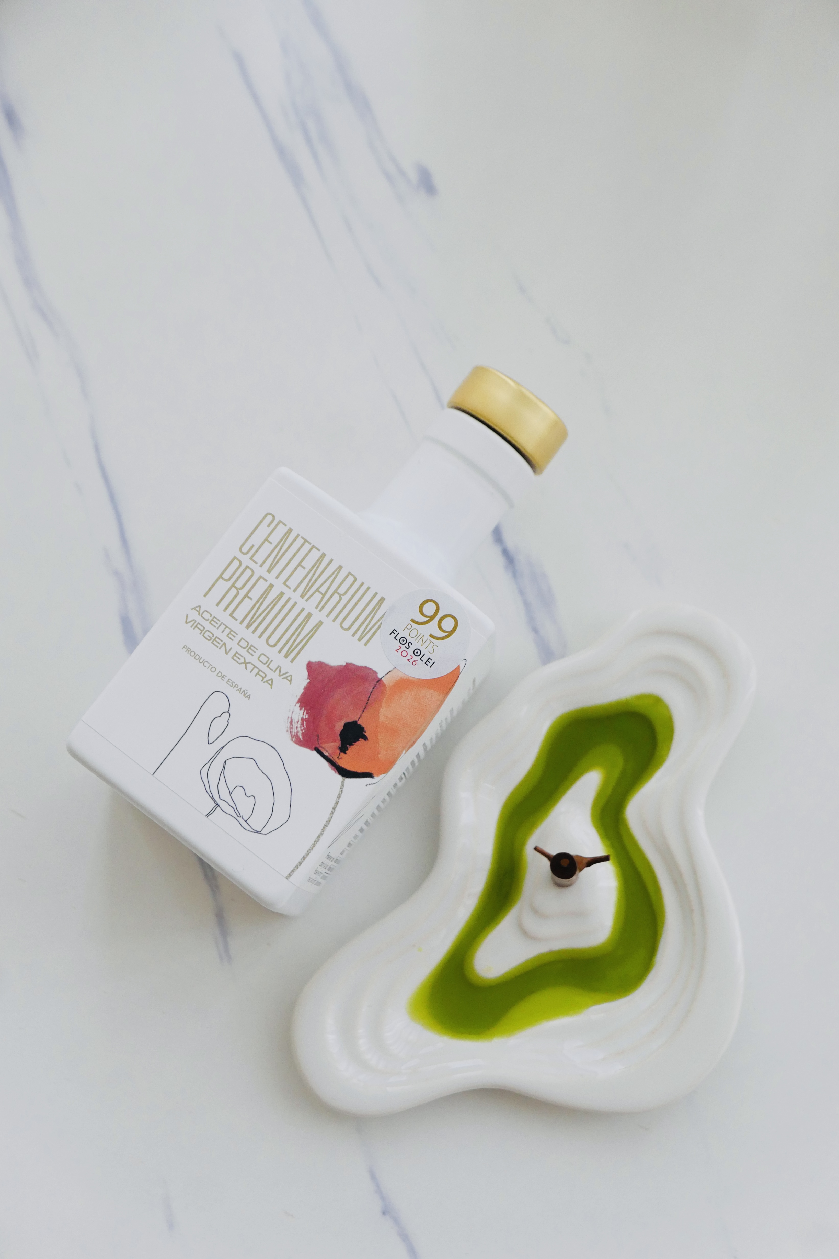 罗兰斯油庄空运来的两款方瓶橄榄油