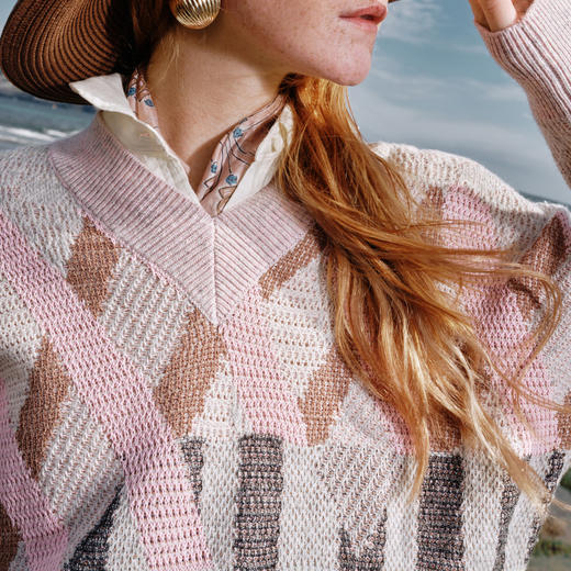 谜底V领套头针织衫长袖2026春季新品绵柔保暖透气毛衣女261MZ0317 商品图3