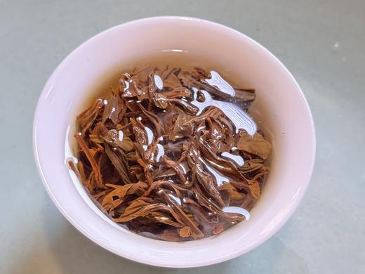 2025春 百年老枞小赤甘   枞味清爽  青苔味清凉  顶货小种   桐木关桃窠 100克起 商品图3