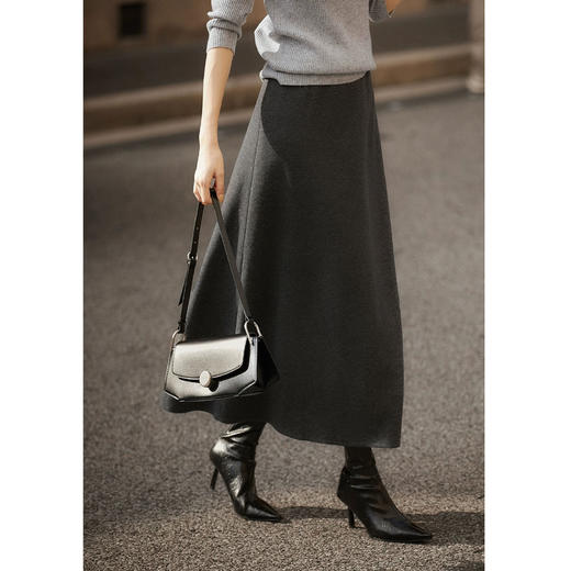 丁摩秋冬0压感软糯含羊毛醋酸气质佰搭A字高腰垂感加厚半身裙ALW25607 商品图3