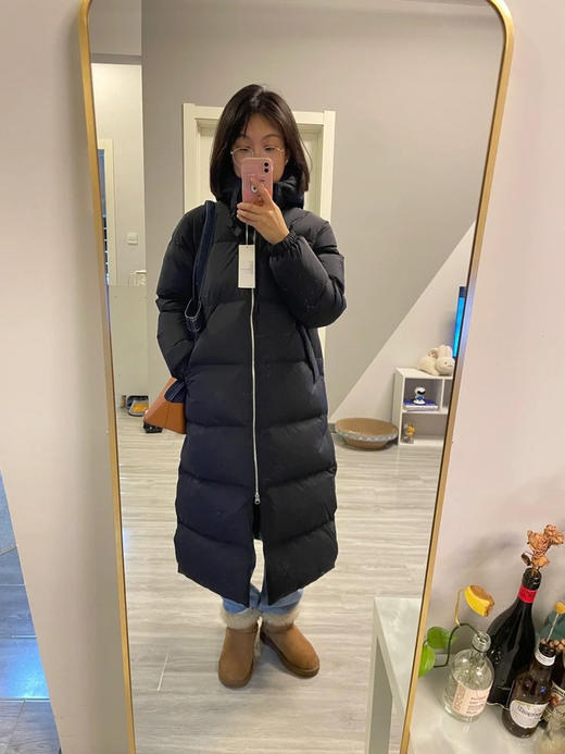 长款宽松高领拉链羽绒服 北欧风高充绒量羽绒服 绗缝工艺 宽松长款版型 正面双向拉链开襟 商品图4