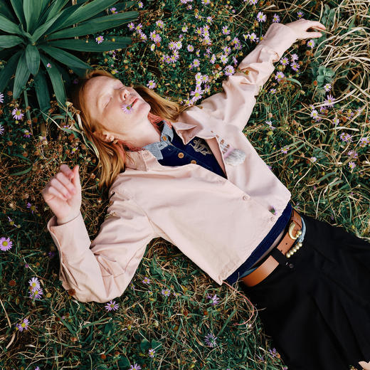 谜底大廓形衬衣长袖2026春季新品短截式趣味百搭衬衫女261MC0072 商品图1