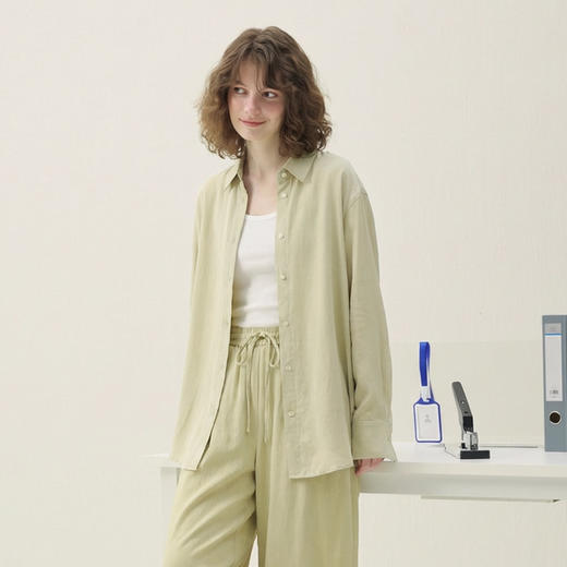 谜底通勤风衬衫长袖2026春季新品宽松H型简约松弛衬衣女265MC5001 商品图0