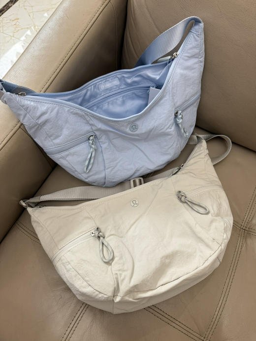 1222-2 韩国渠道货 lulu 小号6L 腋下包 牛角包 轻便能装 结实耐造 百搭时尚 商品图1