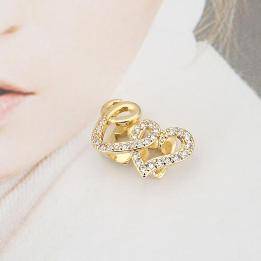 【嘻哈风暴来袭❗️双爱心铜微镶锆石】轻松点亮你的潮流态度，个性teeth grills，铜微镶锆石，牙齿装饰个性潮流牙饰QQ 商品图2