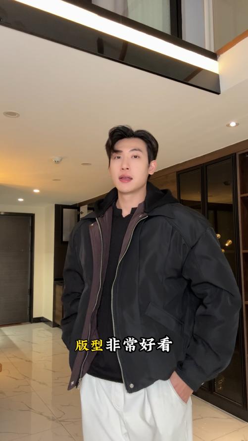 880568SDSA男士秋冬新款痞帅男装韩版宽松羽绒服百搭拼接连帽褶皱外套 商品图0